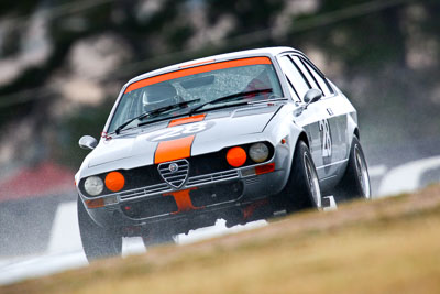 28;1979-Alfetta-GTV-2000;21-March-2008;Australia;Bathurst;FOSC;Festival-of-Sporting-Cars;Mt-Panorama;NSW;New-South-Wales;Regularity;Tony-Karanfilovski;auto;motorsport;racing;super-telephoto