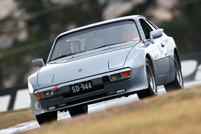 944;1983-Porsche-944;21-March-2008;Australia;Bathurst;FOSC;Festival-of-Sporting-Cars;Mt-Panorama;NSW;New-South-Wales;Regularity;Steve-Doyle;auto;motorsport;racing;super-telephoto