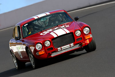 20;1971-Jaguar-XJ6;22-March-2008;Australia;Bathurst;Brian-Todd;FOSC;Festival-of-Sporting-Cars;Marque-and-Production-Sports;Mt-Panorama;NSW;New-South-Wales;auto;motorsport;racing;super-telephoto