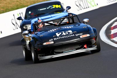 25;1995-Mazda-MX‒5;22-March-2008;Australia;Bathurst;FOSC;Festival-of-Sporting-Cars;Henri-Van-Roden;Marque-and-Production-Sports;Mazda-MX‒5;Mazda-MX5;Mazda-Miata;Mt-Panorama;NSW;New-South-Wales;auto;motorsport;racing;super-telephoto
