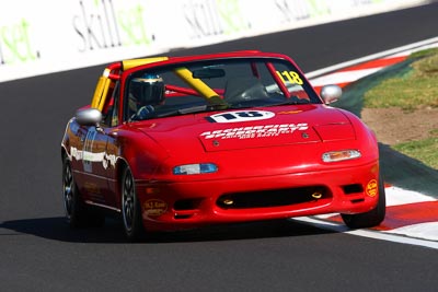 118;1994-Mazda-MX‒5;22-March-2008;Ash-Lowe;Australia;Bathurst;FOSC;Festival-of-Sporting-Cars;Marque-and-Production-Sports;Mazda-MX‒5;Mazda-MX5;Mazda-Miata;Mt-Panorama;NSW;New-South-Wales;auto;motorsport;racing;super-telephoto