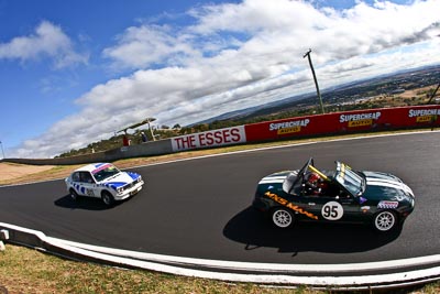 811;95;1977-Alfa-Romeo-Alfasud-Ti;1992-Mazda-MX‒5N;22-March-2008;Australia;Bathurst;FOSC;Festival-of-Sporting-Cars;Marque-and-Production-Sports;Mt-Panorama;NSW;New-South-Wales;Nick-Martinenko;Phil-Whalley;auto;clouds;fisheye;motorsport;racing;sky