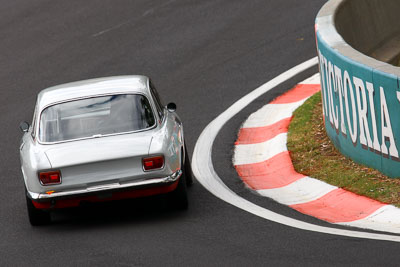 114;1964-Alfa-Romeo-GTV;22-March-2008;Australia;Bathurst;FOSC;Festival-of-Sporting-Cars;Group-N;Historic-Touring-Cars;Lynn-Brown;Mt-Panorama;NSW;New-South-Wales;auto;classic;motorsport;racing;super-telephoto;vintage