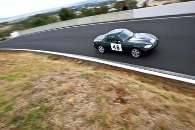 46;1998-Mazda-MX‒5;22-March-2008;Australia;Bathurst;FOSC;Festival-of-Sporting-Cars;Mazda-MX‒5;Mazda-MX5;Mazda-Miata;Mt-Panorama;NSW;New-South-Wales;Regularity;Stewart-Temesvary;auto;grass;motorsport;racing;wide-angle