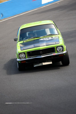 412;1973-Holden-Torana-XU‒1;22-March-2008;Australia;Bathurst;FOSC;Festival-of-Sporting-Cars;Historic-Sports-and-Touring;Mt-Panorama;NSW;New-South-Wales;Teresa-Campbell;auto;classic;motorsport;racing;super-telephoto;telephoto;vintage