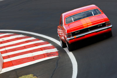 350;1969-Holden-Monaro-GTS;22-March-2008;Australia;Bathurst;Brian-Potts;FOSC;Festival-of-Sporting-Cars;Historic-Sports-and-Touring;Mt-Panorama;NSW;New-South-Wales;auto;classic;motorsport;racing;super-telephoto;vintage