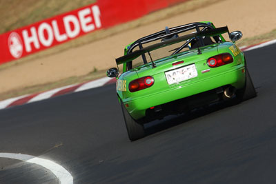 161;1994-Mazda-MX‒5;22-March-2008;Australia;Bathurst;FOSC;Festival-of-Sporting-Cars;Luciano-Iezzi;Marque-and-Production-Sports;Mazda-MX‒5;Mazda-MX5;Mazda-Miata;Mt-Panorama;NSW;New-South-Wales;auto;motorsport;racing;super-telephoto