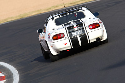 777;1992-Mazda-MX‒5;22-March-2008;Australia;Bathurst;Damien-Meyer;FOSC;Festival-of-Sporting-Cars;Marque-and-Production-Sports;Mazda-MX‒5;Mazda-MX5;Mazda-Miata;Mt-Panorama;NSW;New-South-Wales;auto;motorsport;racing;super-telephoto