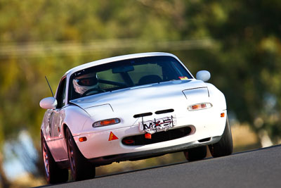 91;1990-Mazda-MX‒5;23-March-2008;Australia;Bathurst;FOSC;Festival-of-Sporting-Cars;Mazda-MX‒5;Mazda-MX5;Mazda-Miata;Mt-Panorama;NSW;New-South-Wales;Regularity;Renny-Rodan;auto;motorsport;racing;super-telephoto