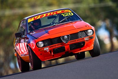 120;1981-Alfa-Romeo-Alfetta-GTV;23-March-2008;Australia;Bathurst;FOSC;Festival-of-Sporting-Cars;Mt-Panorama;NSW;New-South-Wales;Regularity;Tony-Harriott;auto;motorsport;racing;super-telephoto