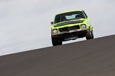 412;1973-Holden-Torana-XU‒1;23-March-2008;Australia;Bathurst;FOSC;Festival-of-Sporting-Cars;Historic-Sports-and-Touring;Mt-Panorama;NSW;New-South-Wales;Teresa-Campbell;auto;classic;motorsport;racing;super-telephoto;vintage