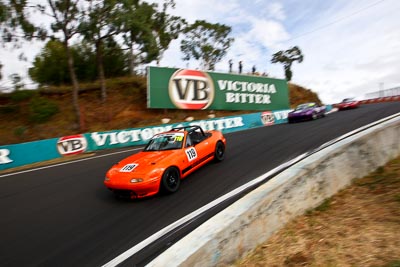 119;1996-Mazda-MX‒5;23-March-2008;Australia;Bathurst;Dipper;FOSC;Festival-of-Sporting-Cars;Marque-and-Production-Sports;Mazda-MX‒5;Mazda-MX5;Mazda-Miata;Mt-Panorama;NSW;New-South-Wales;Robin-Lacey;auto;motorsport;racing;wide-angle