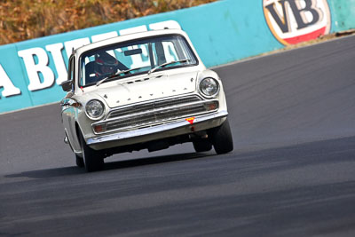 107;1964-Ford-Cortina-GT;23-March-2008;Australia;Bathurst;FOSC;Festival-of-Sporting-Cars;Group-N;Historic-Touring-Cars;Kerry-Hughes;Mt-Panorama;NSW;New-South-Wales;auto;classic;motorsport;racing;super-telephoto;vintage