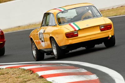 421;1972-Alfa-Romeo-105-GTV-2000;23-March-2008;Australia;Bathurst;FOSC;Festival-of-Sporting-Cars;Group-S;Mt-Panorama;NSW;New-South-Wales;Stuart-Baillie;auto;motorsport;racing;super-telephoto