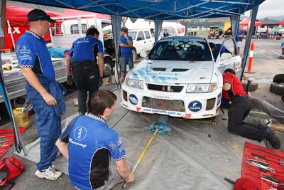 18;16-November-2008;ARC;Australia;Australian-Rally-Championship;Ben-Atkinson;Coffs-Coast;Coffs-Harbour;Evo-5;Mitsubishi-Lancer;Mitsubishi-Lancer-Evolution-V;NSW;NSW-Rally-Championship;NSWRC;Nathan-Quinn;New-South-Wales;auto;crew;mechanics;motorsport;racing;service;service-centre;service-park;team;wide-angle