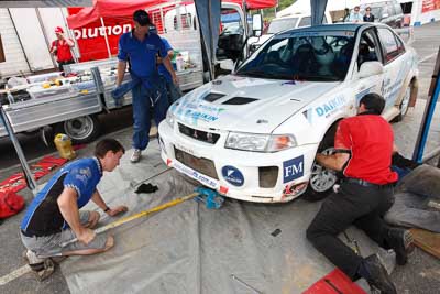 18;16-November-2008;ARC;Australia;Australian-Rally-Championship;Ben-Atkinson;Coffs-Coast;Coffs-Harbour;Evo-5;Mitsubishi-Lancer;Mitsubishi-Lancer-Evolution-V;NSW;NSW-Rally-Championship;NSWRC;Nathan-Quinn;New-South-Wales;auto;crew;mechanics;motorsport;racing;service;service-centre;service-park;team;wide-angle