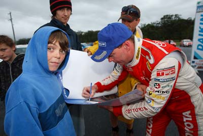 16-November-2008;ARC;Australia;Australian-Rally-Championship;Coffs-Coast;Coffs-Harbour;NSW;Neal-Bates;New-South-Wales;auto;autograph;children;fans;motorsport;racing;spectators;wide-angle