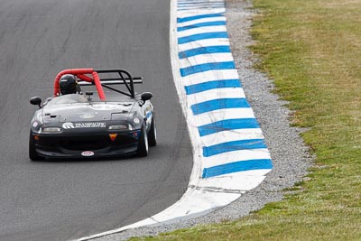 90;21-November-2008;Australia;Fred-Douglas;Henri-Van-Roden;Island-Magic;Mazda-MX‒5;Mazda-MX5;Mazda-Miata;Melbourne;PIARC;Phillip-Island;Sports-Cars;VIC;Victoria;auto;motorsport;racing;super-telephoto