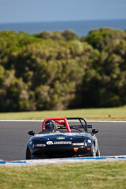 90;21-November-2008;Australia;Fred-Douglas;Henri-Van-Roden;Island-Magic;Mazda-MX‒5;Mazda-MX5;Mazda-Miata;Melbourne;PIARC;Phillip-Island;Sports-Cars;VIC;Victoria;auto;motorsport;racing;super-telephoto