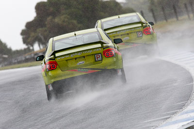 32;22-November-2008;Australia;Gerard-Keogh;Holden-Commodore-VE-R8;Island-Magic;Melbourne;PIARC;Phillip-Island;Sports-Sedans;VIC;Victoria;auto;motorsport;racing;super-telephoto