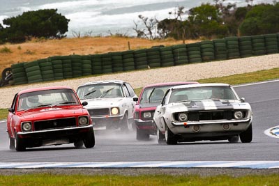 80;97;22-November-2008;Australia;Chevrolet-Camaro;Darren-Collins;Gary-Edwards;Historic-Touring-Cars;Holden-Torana-XU‒1;Island-Magic;Melbourne;PIARC;Phillip-Island;VIC;Victoria;auto;classic;motorsport;racing;super-telephoto;vintage