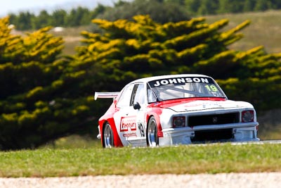 19;23-November-2008;Australia;Damian-Johnson;Holden-Torana-XU‒1;Island-Magic;Melbourne;PIARC;Phillip-Island;Sports-Sedans;VIC;Victoria;auto;motorsport;racing;super-telephoto