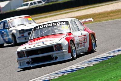 19;23-November-2008;Australia;Damian-Johnson;Holden-Torana-XU‒1;Island-Magic;Melbourne;PIARC;Phillip-Island;Sports-Sedans;VIC;Victoria;auto;motorsport;racing;super-telephoto