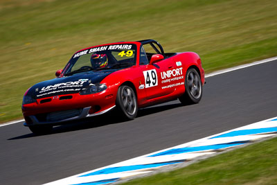 49;23-November-2008;Anthony-Robson;Australia;Island-Magic;Luciano-Iezzi;Mazda-MX‒5;Mazda-MX5;Mazda-Miata;Melbourne;PIARC;Phillip-Island;Sports-Cars;VIC;Victoria;auto;motorsport;racing;super-telephoto