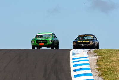 25;7;23-November-2008;Australia;Brendan-Avard;Dallas-Crane;Holden-HQ;Island-Magic;Melbourne;PIARC;Phillip-Island;VIC;Victoria;auto;motorsport;racing;super-telephoto