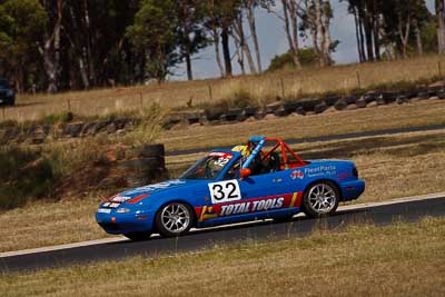 32;7-March-2009;Andrew-Thomas;Australia;Mazda-MX‒5;Mazda-MX5;Mazda-Miata;Morgan-Park-Raceway;QLD;Queensland;Warwick;auto;motorsport;racing;super-telephoto