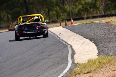 68;8-March-2009;Australia;Greg-Quince;Mazda-MX‒5;Mazda-MX5;Mazda-Miata;Morgan-Park-Raceway;QLD;Queensland;Warwick;auto;motorsport;racing;super-telephoto