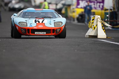 67;10-April-2009;1969-Ford-GT40-Replica;69GT40;Australia;Bathurst;Don-Dimitriadis;FOSC;Festival-of-Sporting-Cars;Mt-Panorama;NSW;New-South-Wales;atmosphere;auto;motorsport;paddock;racing;super-telephoto