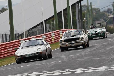 84;10-April-2009;1984-Porsche-928S;908FNN;Australia;Bathurst;FOSC;Festival-of-Sporting-Cars;Mt-Panorama;NSW;New-South-Wales;Regularity;Sean-Conway;auto;motorsport;racing;super-telephoto