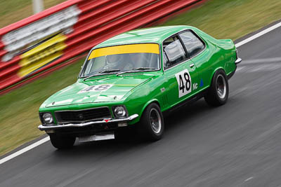 48;10-April-2009;1972-Holden-Torana-XU‒1;Australia;Bathurst;FOSC;Festival-of-Sporting-Cars;Historic-Touring-Cars;Mt-Panorama;NSW;New-South-Wales;Noel-Roberts;auto;classic;motion-blur;motorsport;racing;super-telephoto;vintage