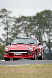 123;10-April-2009;1977-Datsun-260Z;AQU98N;Australia;Bathurst;FOSC;Festival-of-Sporting-Cars;Mt-Panorama;NSW;New-South-Wales;Philip-Mitchell;Regularity;auto;motorsport;racing;super-telephoto
