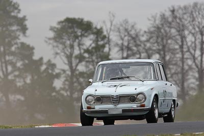 37;10-April-2009;1964-Alfa-Romeo-Giulia-Ti;Australia;Bathurst;FOSC;Festival-of-Sporting-Cars;Mt-Panorama;NSW;New-South-Wales;Ralph-Clarke;Sports-Touring;auto;motorsport;racing;super-telephoto