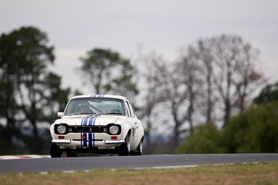 139;10-April-2009;1972-Ford-Escort;Australia;Bathurst;Cameron-Black;FOSC;Festival-of-Sporting-Cars;Historic-Touring-Cars;Mt-Panorama;NSW;New-South-Wales;auto;classic;motorsport;racing;super-telephoto;vintage