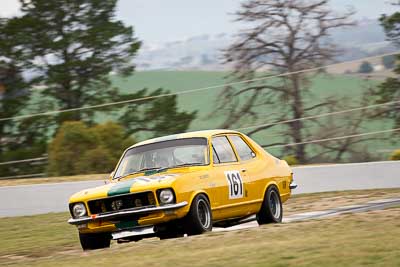 161;10-April-2009;1972-Holden-Torana-XU‒1;Australia;Bathurst;Colin-Simpson;FOSC;Festival-of-Sporting-Cars;Historic-Touring-Cars;Mt-Panorama;NSW;New-South-Wales;auto;classic;motion-blur;motorsport;racing;super-telephoto;vintage