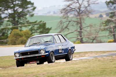 22;10-April-2009;1973-Holden-Torana-GTR-XU‒1;Australia;Bathurst;FOSC;Festival-of-Sporting-Cars;Historic-Touring-Cars;Mt-Panorama;NSW;New-South-Wales;Warren-Bossie;auto;classic;motion-blur;motorsport;racing;super-telephoto;vintage