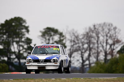 811;10-April-2009;1977-Alfa-Romeo-Alfasud-Ti;Australia;Bathurst;FOSC;Festival-of-Sporting-Cars;Marque-and-Production-Sports;Mt-Panorama;NSW;New-South-Wales;Phil-Whalley;auto;motorsport;racing;super-telephoto