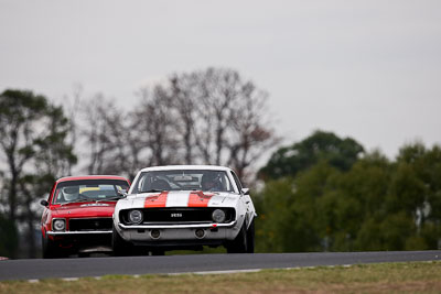 51;10-April-2009;1969-Chevrolet-Camaro;Australia;Bathurst;Colin-Warrington;FOSC;Festival-of-Sporting-Cars;Historic-Touring-Cars;Mt-Panorama;NSW;New-South-Wales;auto;classic;motorsport;racing;super-telephoto;vintage