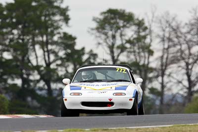 777;10-April-2009;1991-Mazda-MX‒5;Australia;Bathurst;FOSC;Festival-of-Sporting-Cars;Marque-and-Production-Sports;Mazda-MX‒5;Mazda-MX5;Mazda-Miata;Michael-Hall;Mt-Panorama;NSW;New-South-Wales;auto;motorsport;racing;super-telephoto