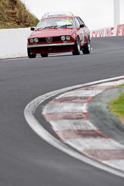 87;10-April-2009;1976-Alfa-Romeo-Alfetta-GT;Australia;Bathurst;FOSC;Festival-of-Sporting-Cars;George-Tillett;Improved-Production;Mt-Panorama;NSW;New-South-Wales;auto;motorsport;racing;super-telephoto