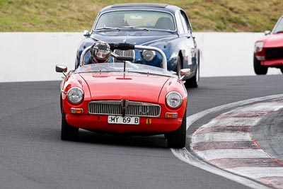 96;10-April-2009;1968-MGB-V8;Australia;Bathurst;FOSC;Festival-of-Sporting-Cars;Graham-Herbert;MY69B;Mt-Panorama;NSW;New-South-Wales;Regularity;auto;motorsport;racing;super-telephoto