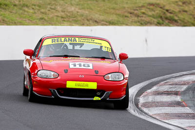 118;10-April-2009;2002-Mazda-MX‒5;Australia;Bathurst;FOSC;Festival-of-Sporting-Cars;Mazda-MX‒5;Mazda-MX5;Mazda-Miata;Mt-Panorama;NSW;New-South-Wales;Regularity;Stephen-Gainer;auto;motorsport;racing;super-telephoto