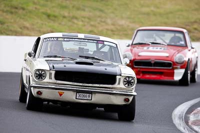 302;10-April-2009;1966-Ford-Mustang-Fastback;30366H;Australia;Bathurst;David-Livian;FOSC;Festival-of-Sporting-Cars;Mt-Panorama;NSW;New-South-Wales;Regularity;auto;motorsport;racing;super-telephoto