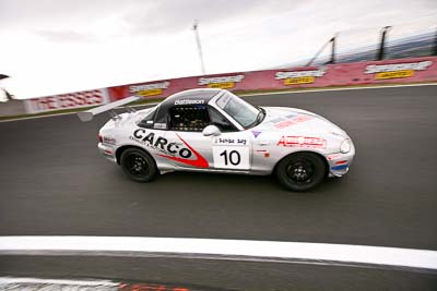 10;10-April-2009;2001-Mazda-MX‒5-SP;Australia;Bathurst;FOSC;Festival-of-Sporting-Cars;Mazda-MX‒5;Mazda-MX5;Mazda-Miata;Mt-Panorama;NSW;New-South-Wales;Regularity;Russell-Battisson;auto;motorsport;racing;wide-angle