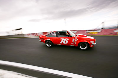 76;10-April-2009;1976-Holden-Torana-SS-V8-Hatch;Australia;Bathurst;David-Falvey;FOSC;Festival-of-Sporting-Cars;Mt-Panorama;NSW;New-South-Wales;Regularity;auto;motion-blur;motorsport;racing;wide-angle