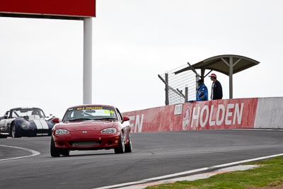 114;10-April-2009;2004-Mazda-MX‒5;Australia;Bathurst;FOSC;Festival-of-Sporting-Cars;Greg-Tasker;Mazda-MX‒5;Mazda-MX5;Mazda-Miata;Mt-Panorama;NSW;New-South-Wales;Regularity;auto;motorsport;racing;super-telephoto