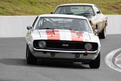 51;10-April-2009;1969-Chevrolet-Camaro;Australia;Bathurst;Colin-Warrington;FOSC;Festival-of-Sporting-Cars;Historic-Touring-Cars;Mt-Panorama;NSW;New-South-Wales;auto;classic;motorsport;racing;super-telephoto;vintage